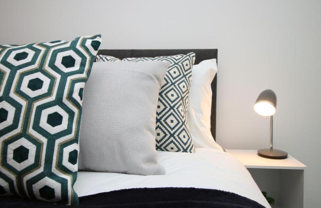 Apartment Charming 2-bed Escape In Vibrant *